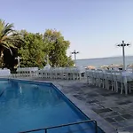 Apollon Hotel apartamentowy Karystos (Evia)