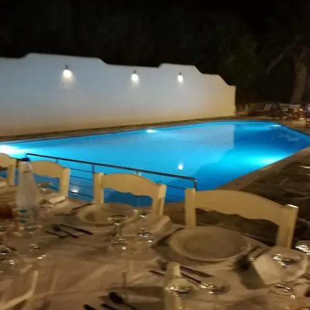 Apollon Aparthotel